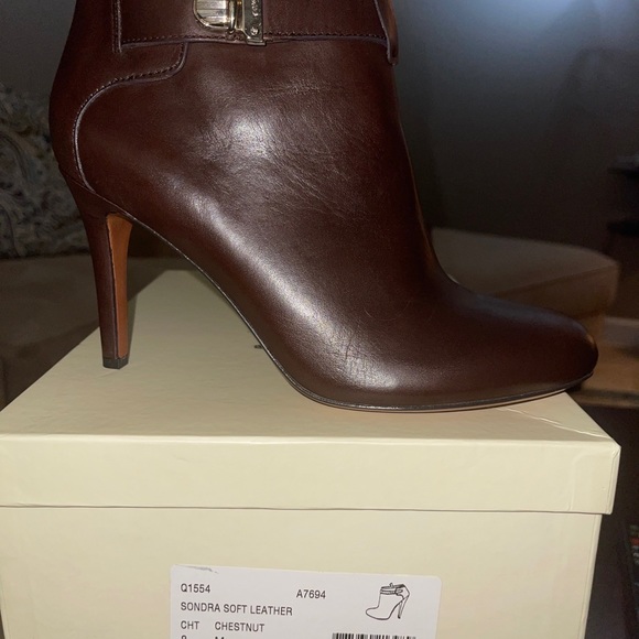 Brand new Coach Sondra soft leather boot - Picture 2 of 6